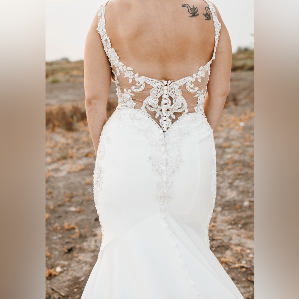 Wedding dress